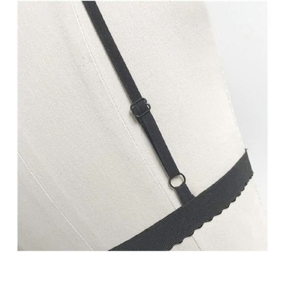 🥀 Delicate Rose Lace Triangle Bralette Bra - Picture 4 of 8